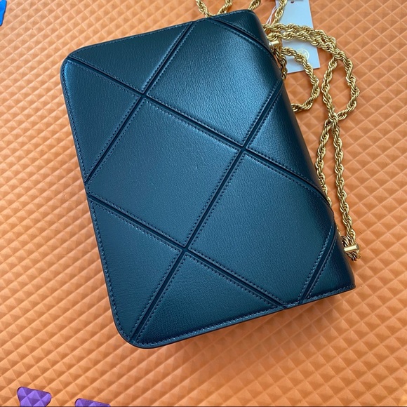 Tory Burch Eleanor Quilt Convertible Leather Bag - Picture 9 of 12